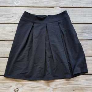 sz 6 skirt A Line pleated black CAREER CLASSIC